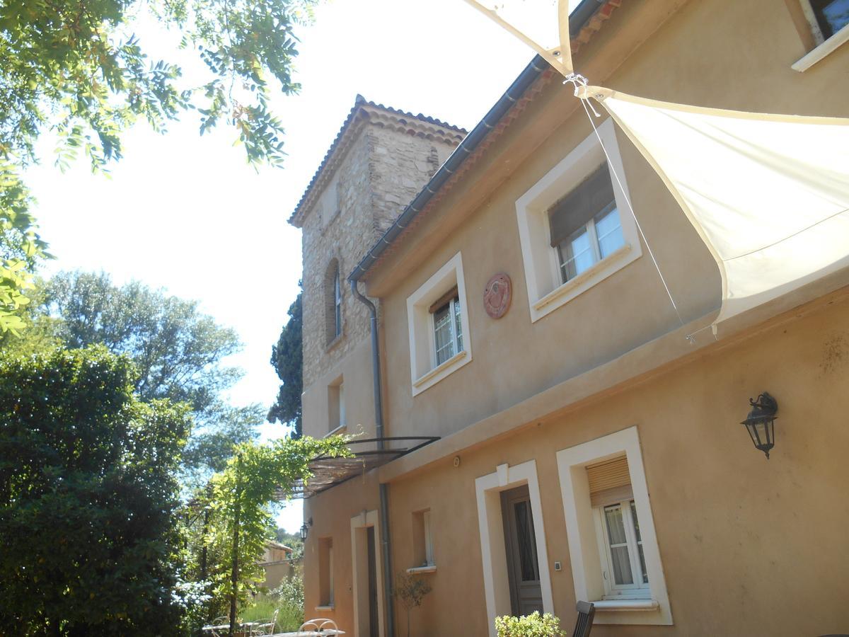 La Feniere Bed and Breakfast Vénéjan Buitenkant foto